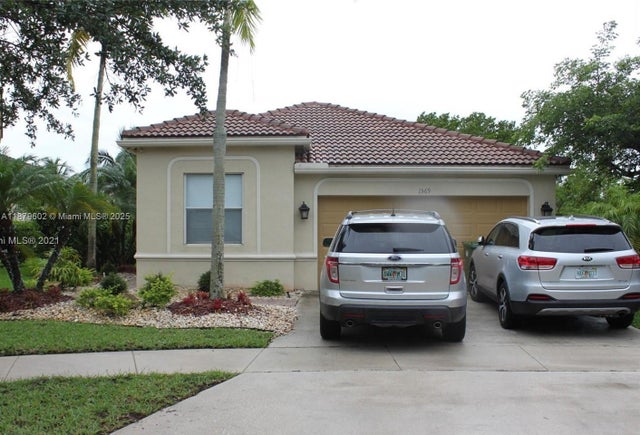 1 of 18 - 1569 Winterberry Ln, Weston, FL