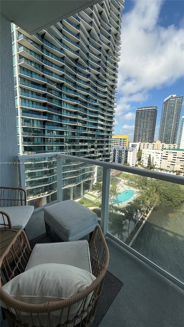 3 of 35 - 601 Ne 27th 1003, Miami, FL