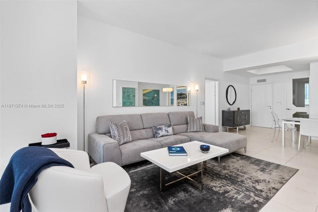 2 of 33 - 50 S Pointe Dr 1005, Miami Beach, FL