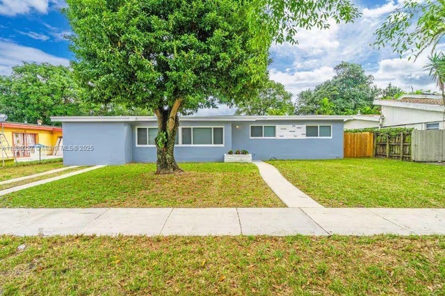 17621 Ne 7th Ave, Miami