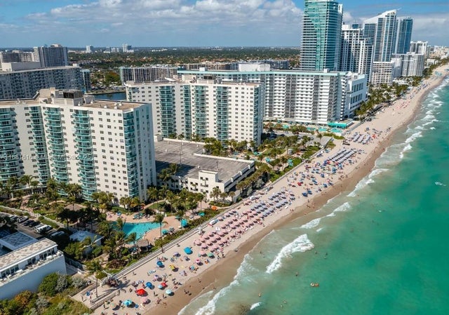 4 of 20 - 3901 S Ocean Dr Ph16d, Hollywood, FL