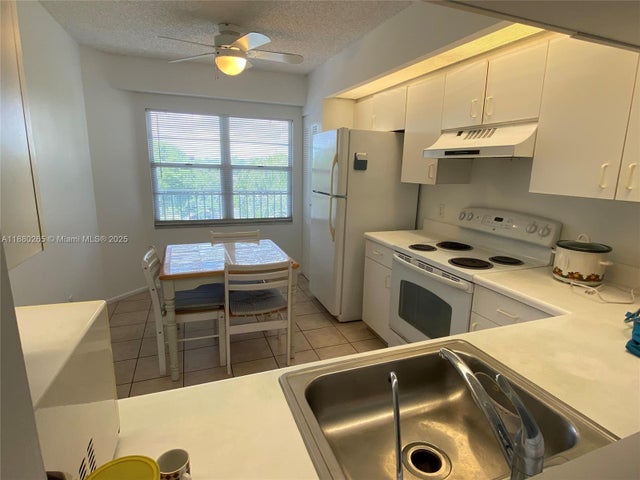 5 of 16 - 13101 Sw 15th Ct R-408, Hollywood, FL
