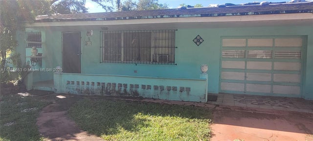 1 of 11 - 610 Ne 164th Ter, Miami, FL