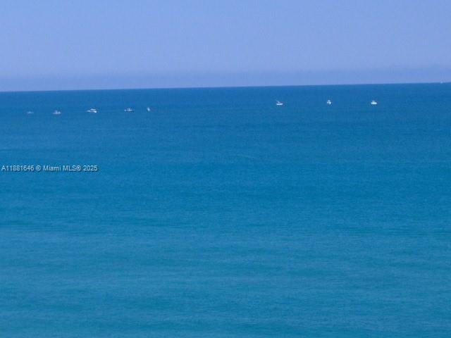 4 of 35 - 100 Beach Rd 204, Tequesta, FL