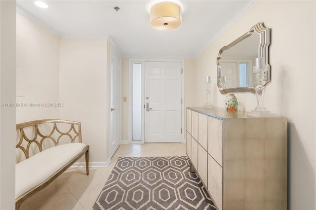 5 of 35 - 100 Beach Rd 204, Tequesta, FL