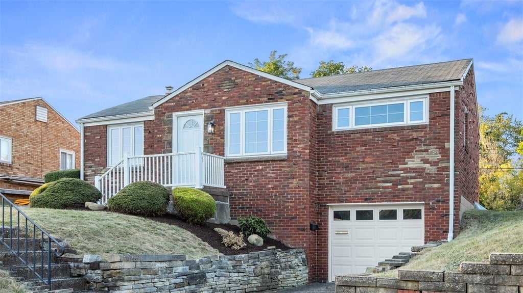 4324 Reece Drive, Whitehall