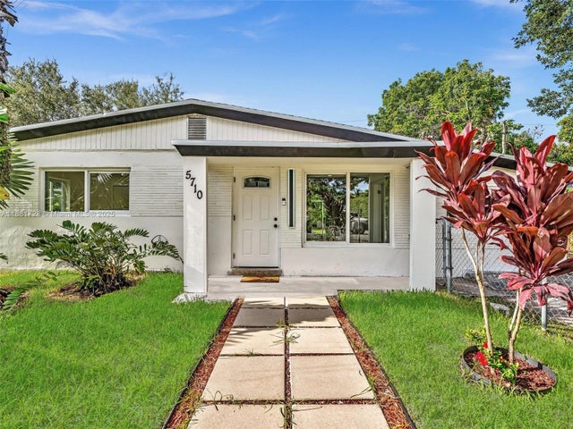 1 of 38 - 5710 Raleigh St, Hollywood, FL