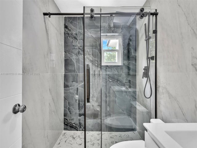 5 of 38 - 5710 Raleigh St, Hollywood, FL