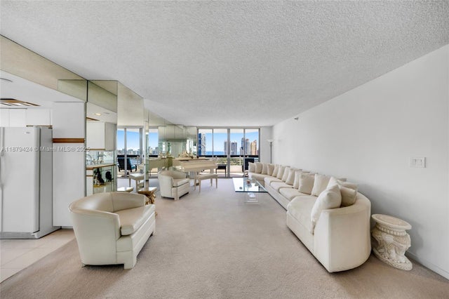 3 of 52 - 19195 Ne 36th Ct 2706, Aventura, FL