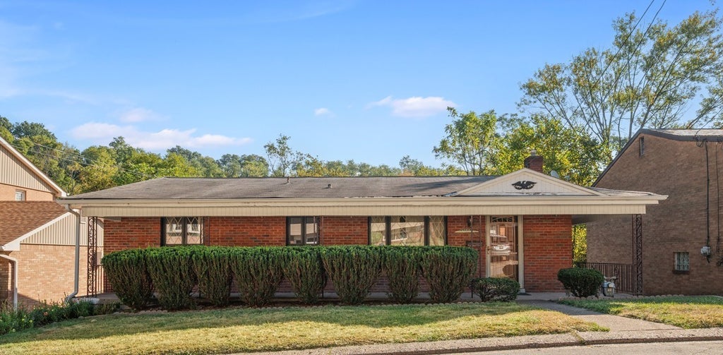 54 Lilmont Drive, Swissvale