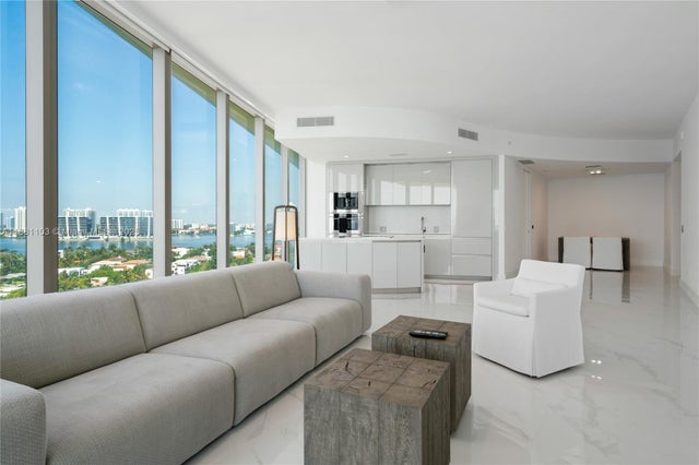 4 of 30 - 18975 Collins Ave 1104, Sunny Isles Beach, FL
