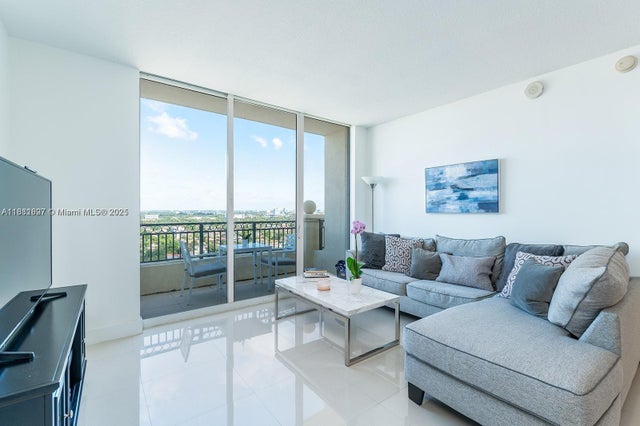 4 of 19 - 3232 Sw 22nd Ter 1910, Miami, FL