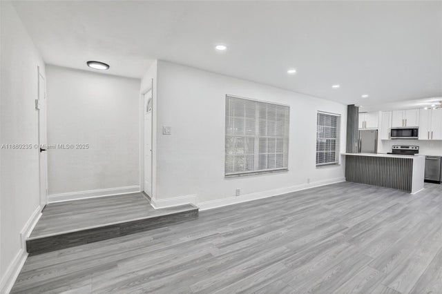 4 of 41 - 7120 Allen St, Hollywood, FL