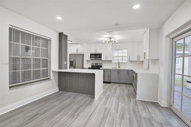 5 of 41 - 7120 Allen St, Hollywood, FL