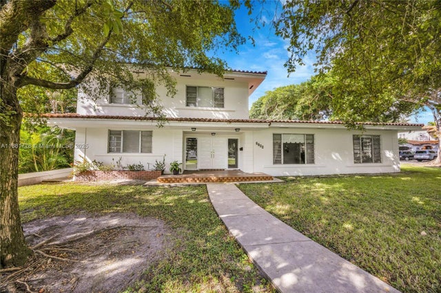 5 of 44 - 2700 Granada Blvd, Coral Gables, FL