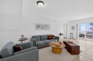 Photo of Listing #A11881819