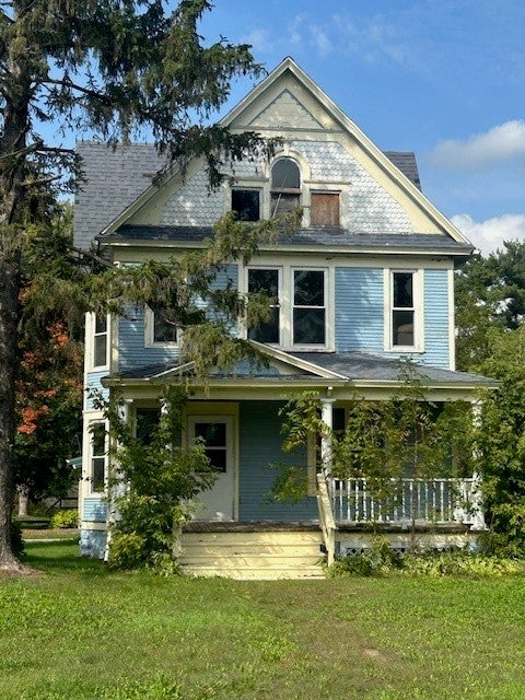 309 E River Avenue, Barron