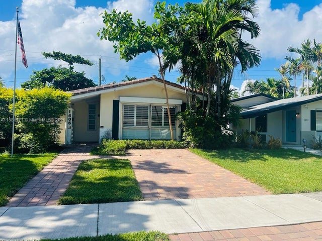1 of 38 - 1406 Polk St, Hollywood, FL
