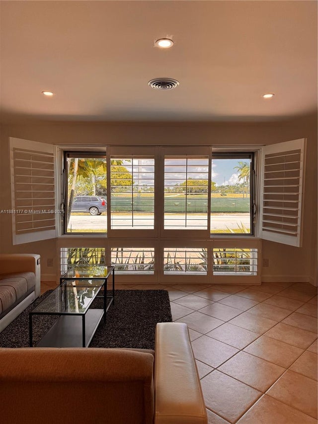 2 of 38 - 1406 Polk St, Hollywood, FL