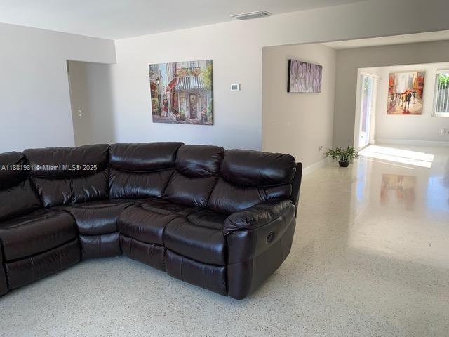 2 of 13 - 10610 Nw 22nd St, Pembroke Pines, FL