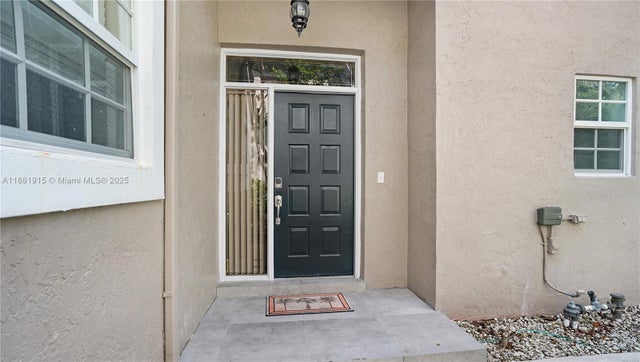 4 of 44 - 1051 Nw 108th Ave, Plantation, FL
