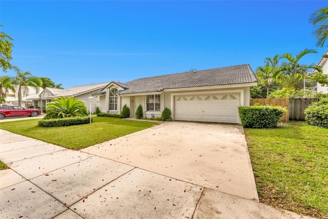 2 of 38 - 21420 Sw 94th Ave, Cutler Bay, FL