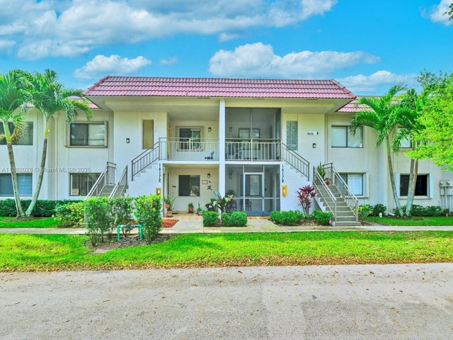 2 of 12 - 16168 Laurel Dr 101, Weston, FL