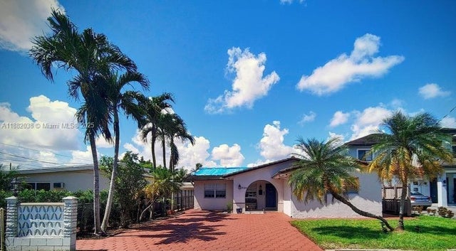 1 of 51 - 3124 Sw 63rd Ave, Miami, FL