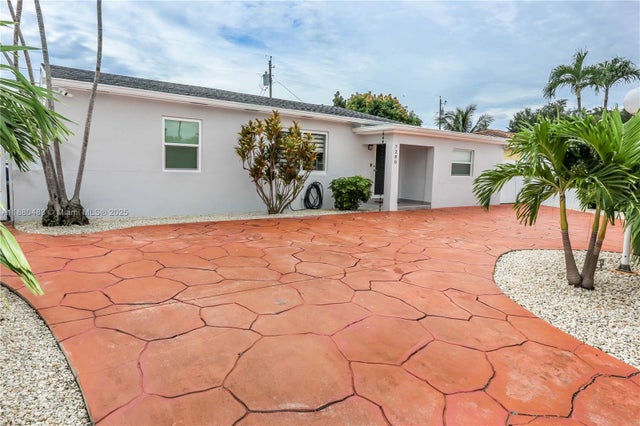 7280 Sw 13th St, Miami