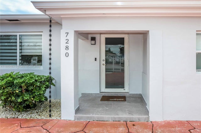 3 of 39 - 7280 Sw 13th St, Miami, FL