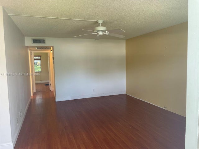 1 of 35 - 36 Islewood B 36, Deerfield Beach, FL