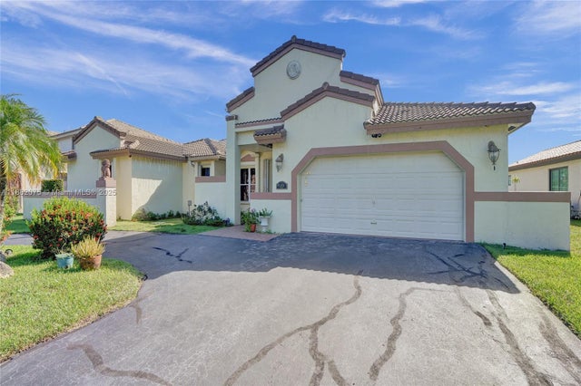 5 of 27 - 5421 Hawkes Bluff Ave, Davie, FL