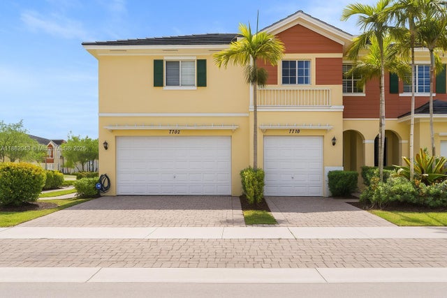 1 of 55 - 7702 Paddock Pl 7702, Davie, FL
