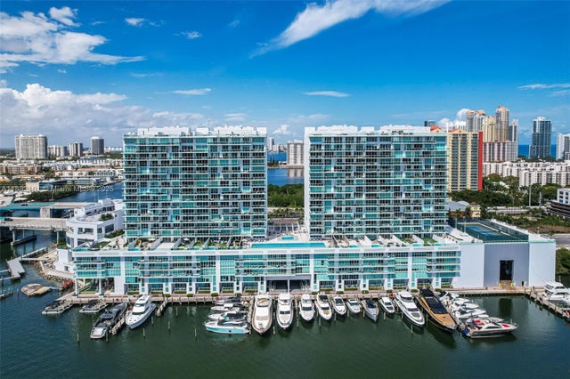 4 of 38 - 400 Sunny Isles Blvd 920, Sunny Isles Beach, FL