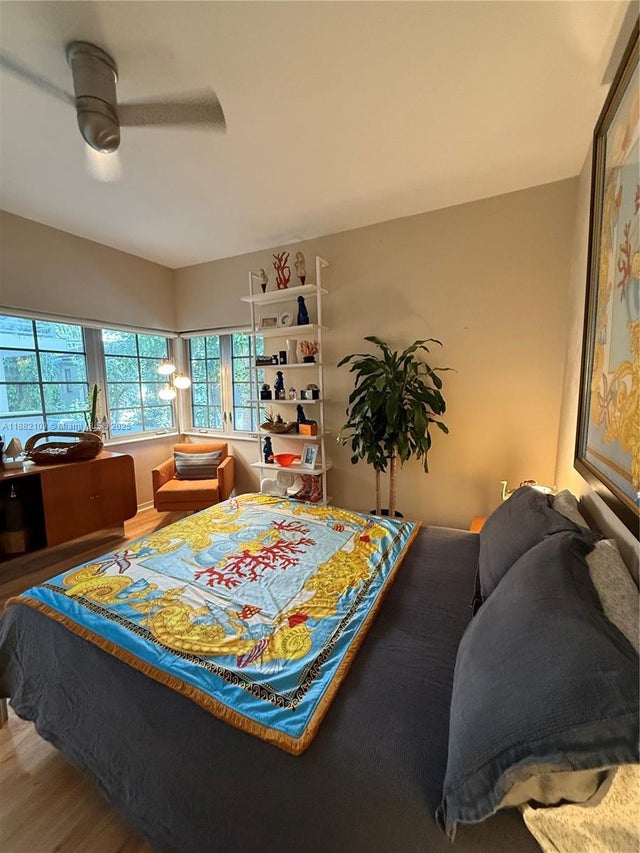 4 of 14 - 1600 Michigan Ave 1, Miami Beach, FL