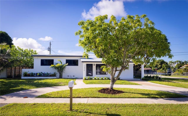 1 of 26 - 11970 Sw 188th Ter, Miami, FL