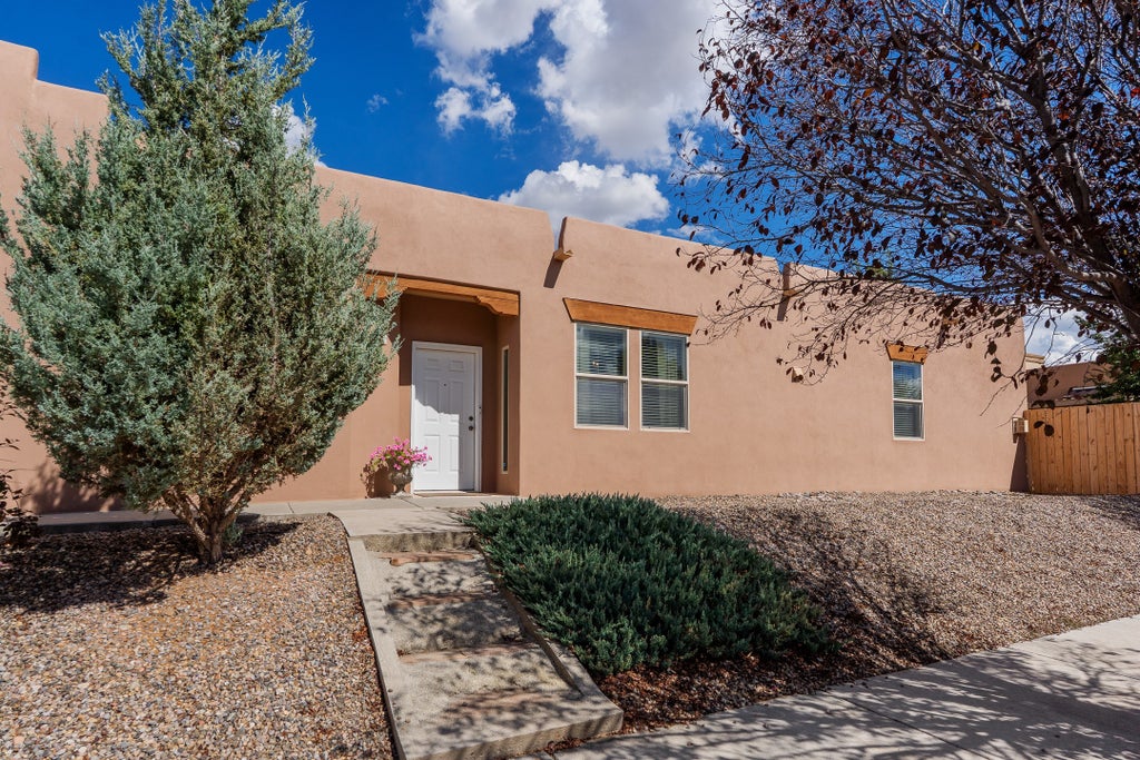 5916 Terra De Coral, Santa Fe