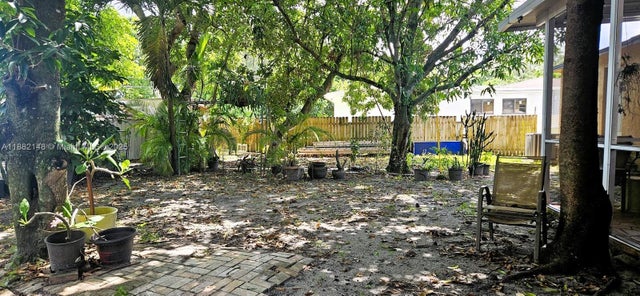 3 of 19 - 243 Nw 62nd Ct, Miami, FL