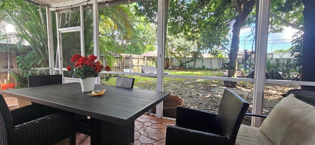 5 of 19 - 243 Nw 62nd Ct, Miami, FL