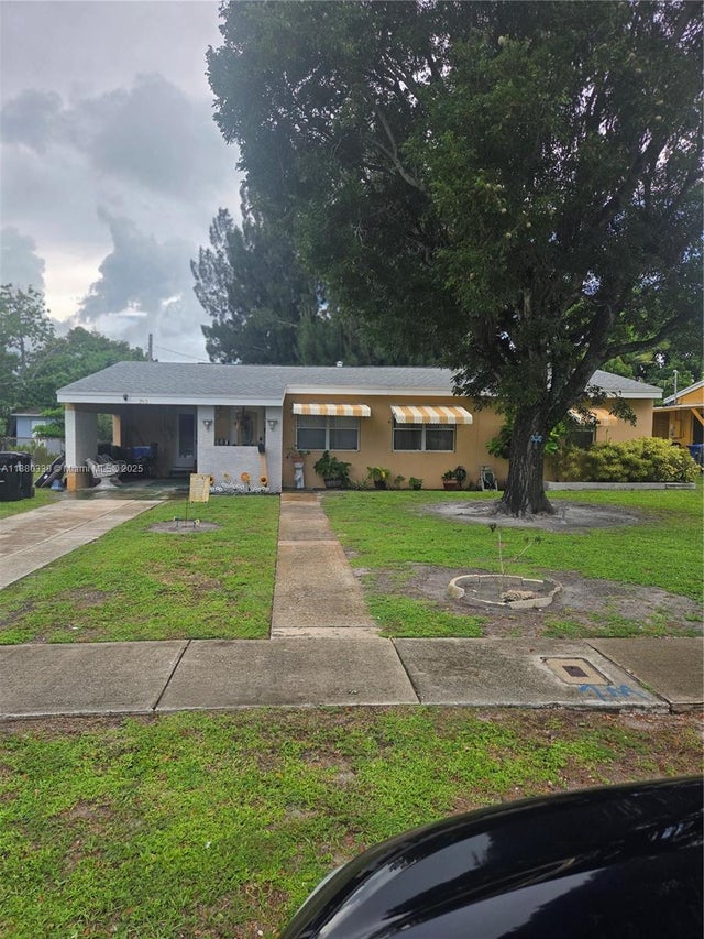 1 of 7 - 393 Florida Avenue, Fort Lauderdale, FL