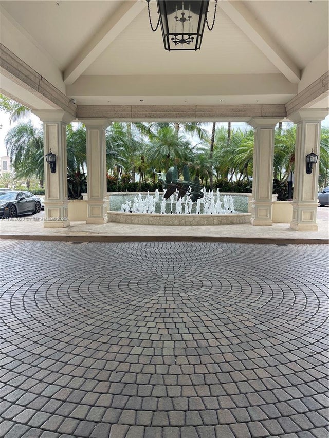 3 of 35 - 16047 Collins Ave 404, Sunny Isles Beach, FL