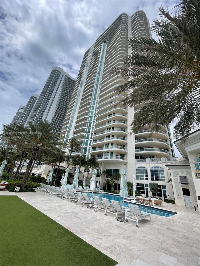 4 of 35 - 16047 Collins Ave 404, Sunny Isles Beach, FL