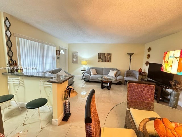 2 of 20 - 5300 Washington St I208, Hollywood, FL