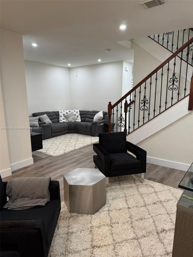 5 of 30 - 12453 Sw 125th Ter, Miami, FL