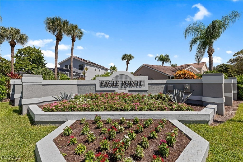 12211 Eagle Pointe Cir, Fort Myers