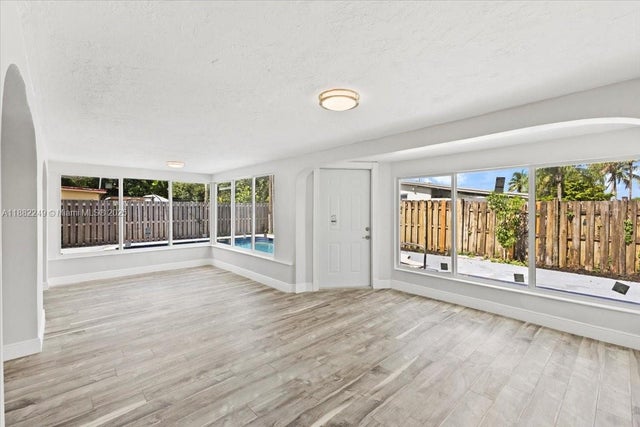 3 of 31 - 4131 Nw 13th Ave, Oakland Park, FL