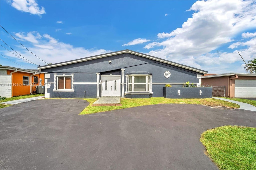 6757 Rose Dr, Miramar