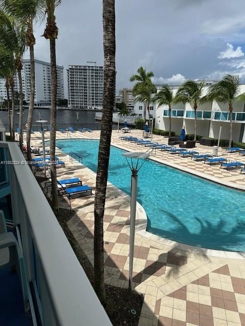 3 of 7 - 1945 S Ocean Dr C9, Hallandale Beach, FL