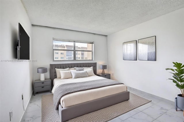 2 of 29 - 8951 Sunrise Lakes Blvd 105, Sunrise, FL