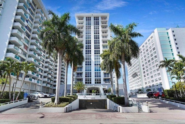 1 of 40 - 1228 West Ave 607, Miami Beach, FL